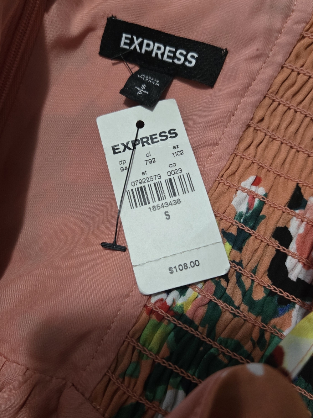 Express Peach Floral Maxi Dress - Picture 7 of 7